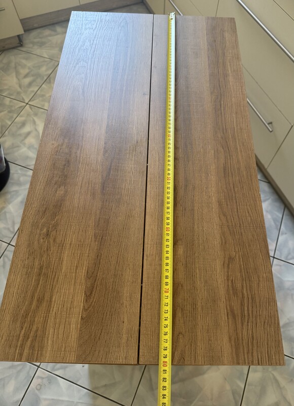 Elbląg Stół rozkładany w kolorze orzech miodowy. Wymiary 42 rozkładany do 198 cm
