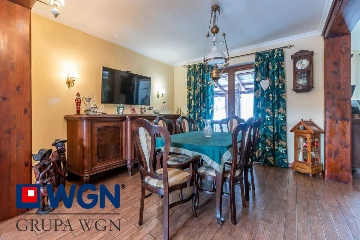 Elbląg WGN Nieruchomości oddział Elbląg prezentuje dom wolnostojący położony przy ul. Lipowa na osiedlu Dąbrowa. Tylko