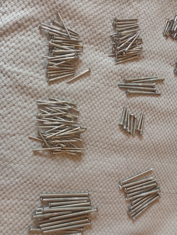 Elbląg OKAZJA! mam do sprzedania wkręty i śruby mosiężne różne rozmiary dobre do remontu łodzi wkręty są mosiężne