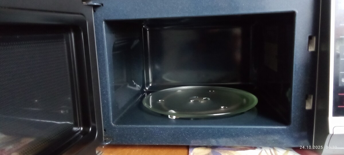 Elbląg Okazja sprawną mikrofalówkę za jedyną stówkę sprzedam