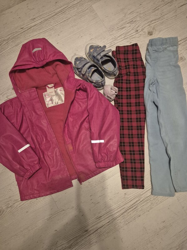 Elbląg Zestaw wartościowych ubranek dla dziewczynki rozm.122 plus kozaczki
Śliczny pakiet ubranek mix dla dziewczynki