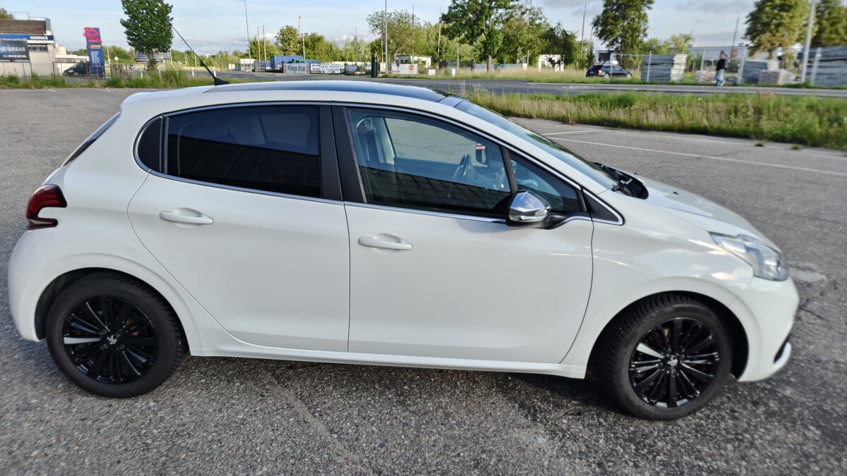 Elbląg Peugeot 208 Allure | 2017 | 110 KM | 90 900 km