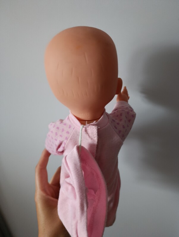 Elbląg Sprzedam lalkę bobas po włączeniu śmieje się i ugina nogi. Stan dobry. Kontakt sms