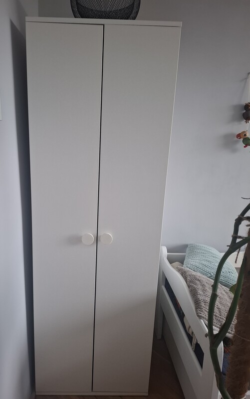 Elbląg Sprzedam meble do pokoju dziecięcego
Stan b. dobry:
-Komoda 120 szerokość, głębokość 40 cm, wysokość 90.Cena