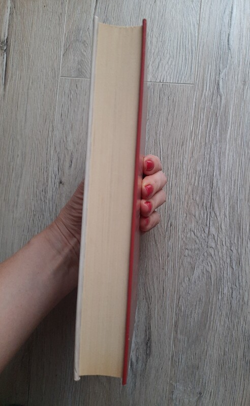 Elbląg Rewolwer obok Biblii w co wierzy Ameryka.
Sprzedam nową książkę.
Kosztowała 44.99 zł.
Dostałam dwie na