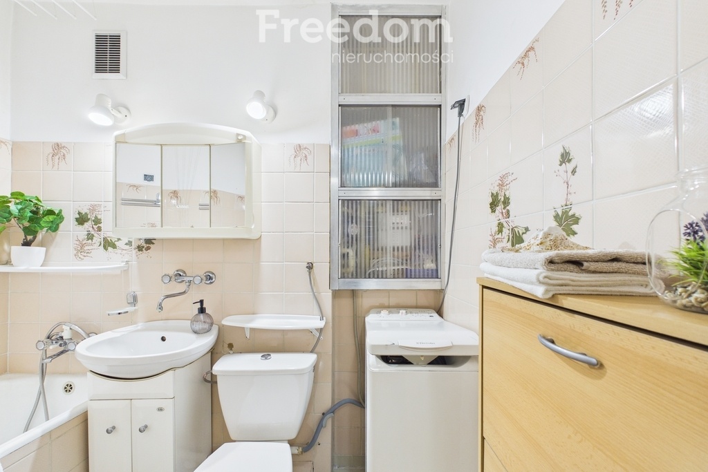 Elbląg FREEDOM NIERUCHOMOŚCISprzedam mieszkanie - Elbląg, Odzieżowa. Lokalizacja: Mieszkanie położone w ścisłym