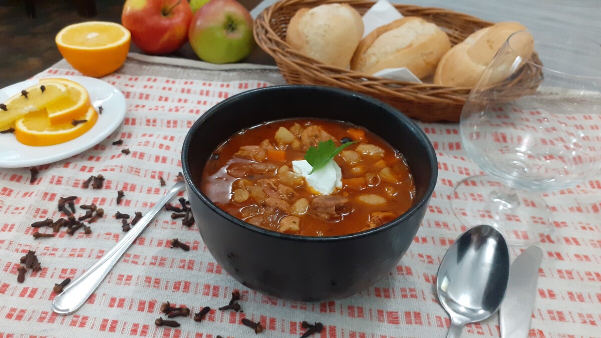 Elbląg 🍽️ Restauracja Galeona – Zamów obiad do domu!
