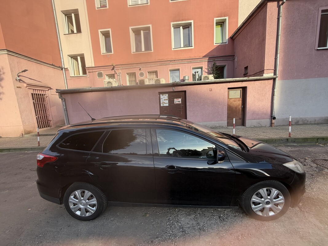 Elbląg Sprzedam Ford Fokus Kombi MK3 1,6 TDCi 2011 r, Manualna skrzynia biegów. Auto ekonomiczne przy obecnych cenach