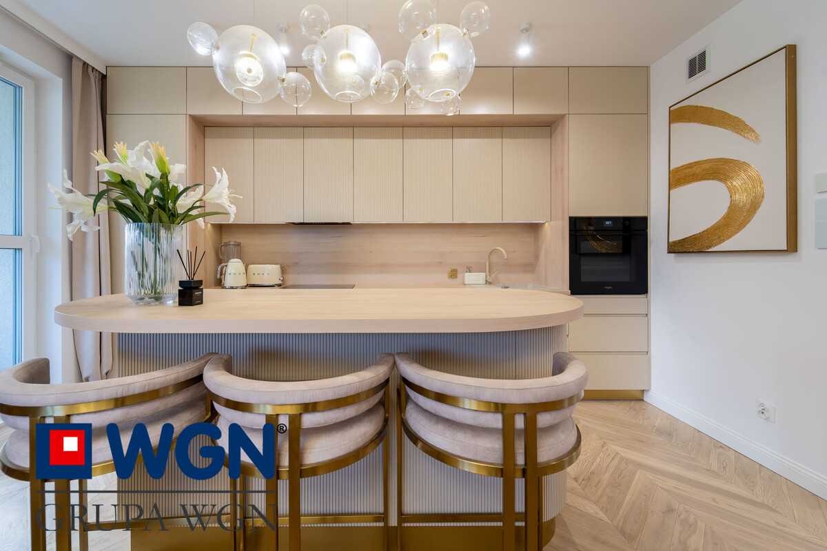 Elbląg WGN Nieruchomości Elbląg prezentuje wyjątkowe, 4-pokojowe mieszkanie o powierzchni 76,45 m², wykończone pod