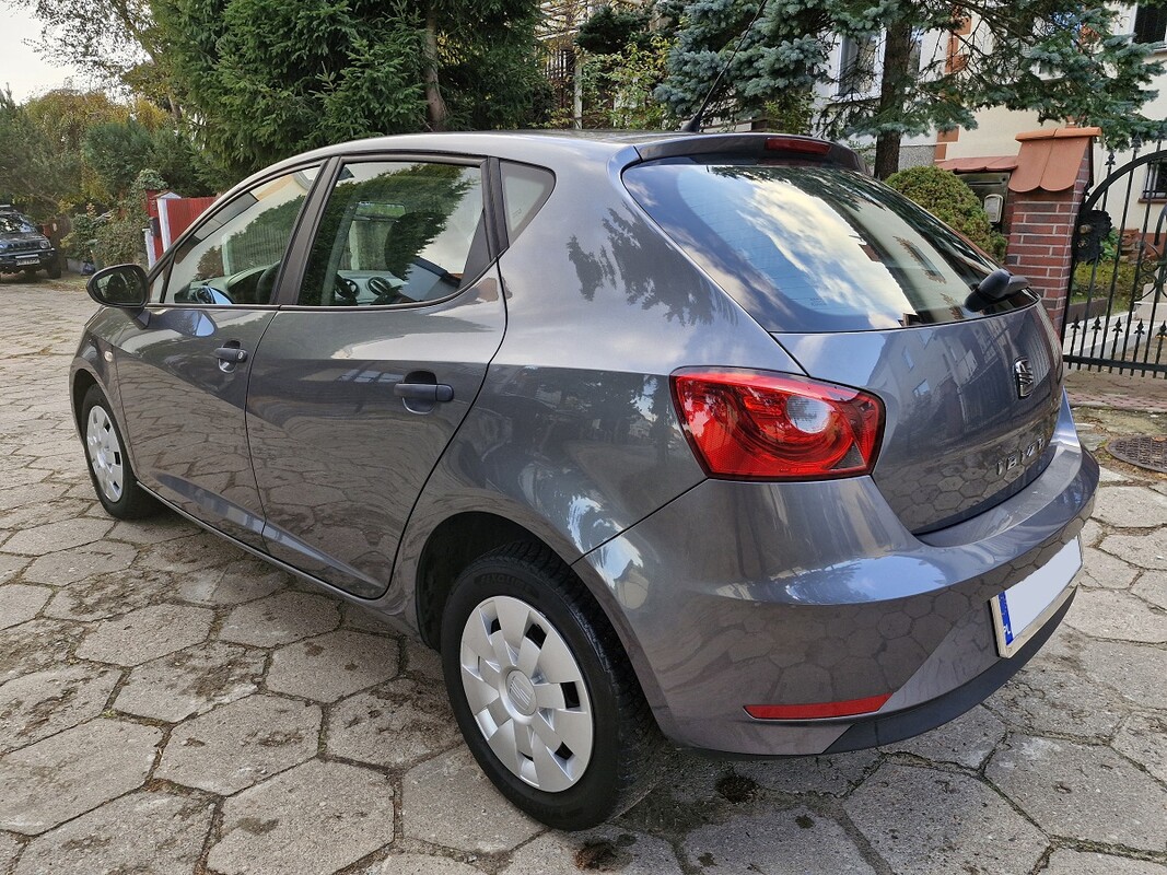 Elbląg Seat Ibiza1.2 BenzynaModel 2013Klimatyzacja181 tys kmZarejestrowana w Polsce