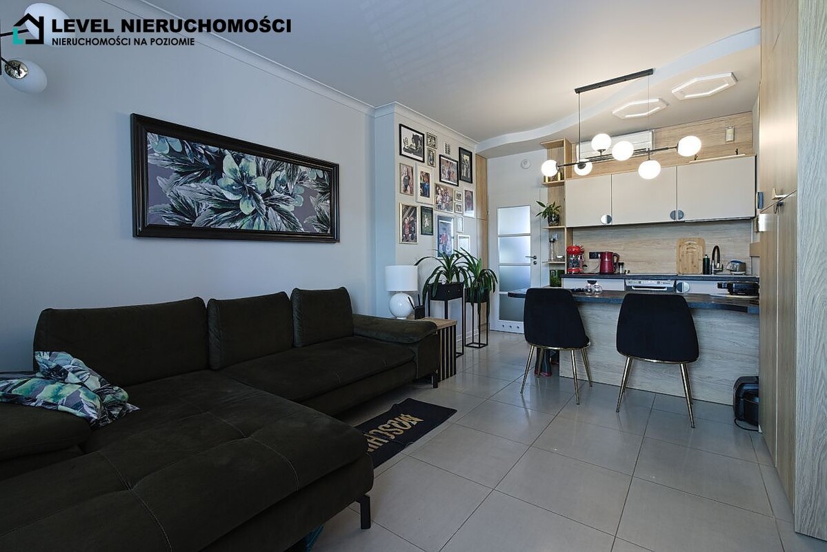 Elbląg LEVEL NIERUCHOMOŚCIDom wielofunkcyjny w StegnieTrzy apartamenty94,63m2NIERUCHOMOŚCI NA POZIOMIE