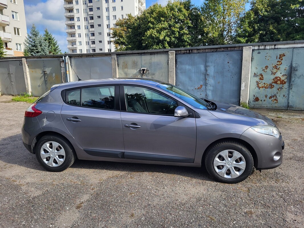 Elbląg Sprzedam Renault Megane z 2010 roku 1.6 Benzyna