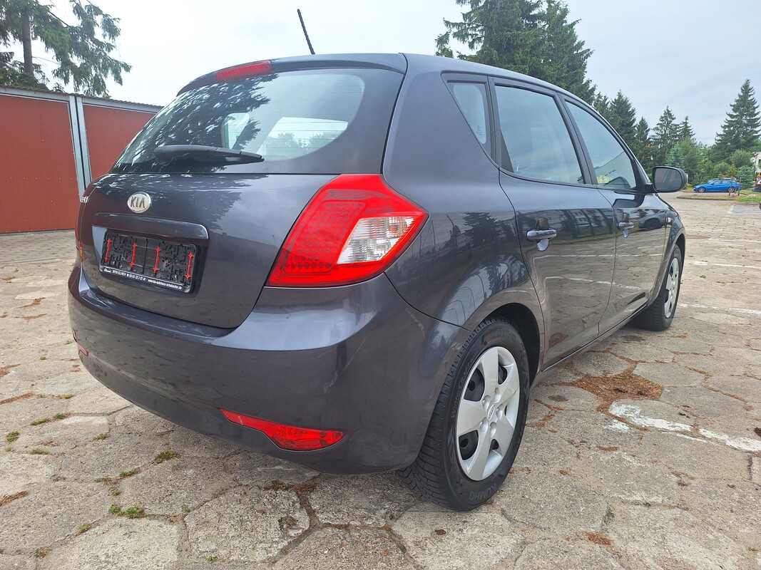 Elbląg Kia Ceed 1.4 CVVT 90 KM | Benzyna | Manual | Spirit |
Oferuję do sprzedaży Kia Ceed z 2011