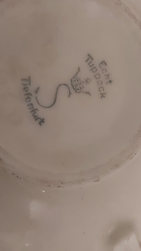 Elbląg Sygnowany porcelanowy komplet filiżanka i dzbanek w stanie idealnym.