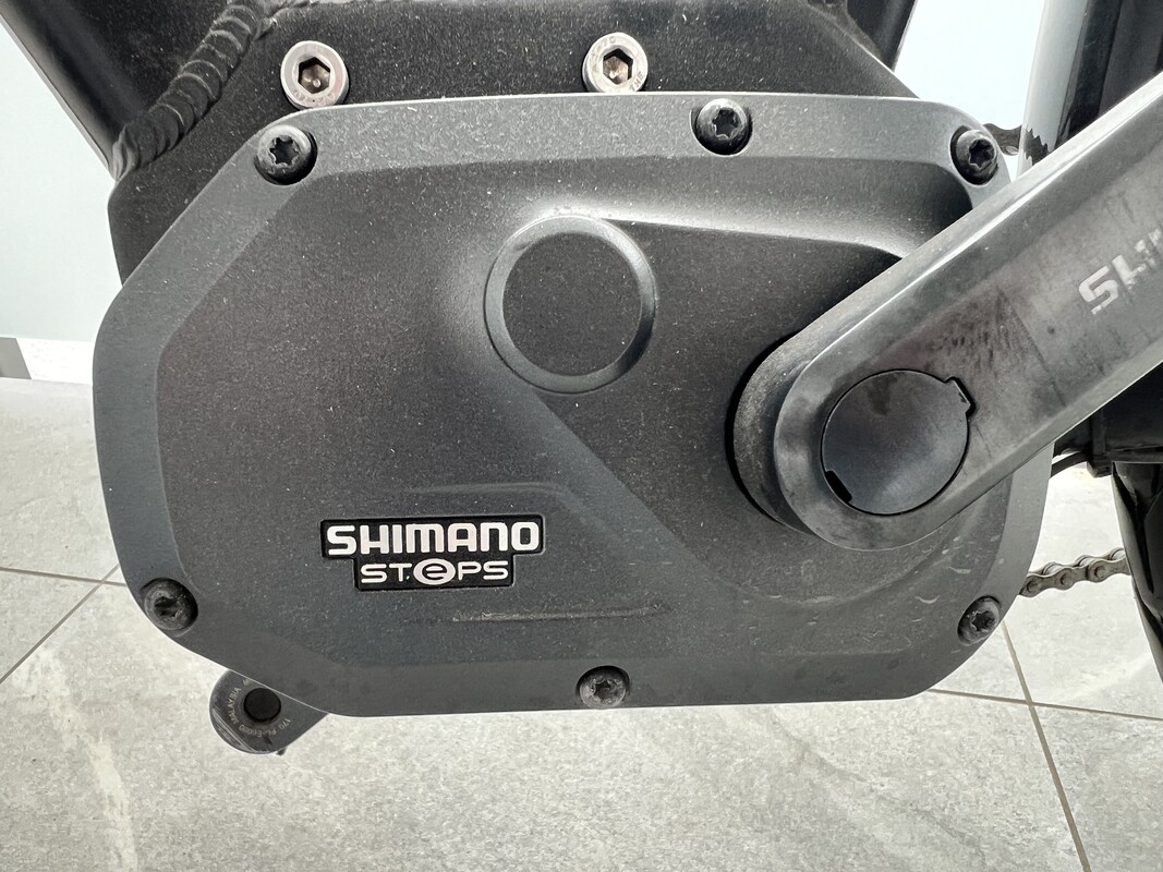 Elbląg Sprzedam rower elektryczny Gepida Reptila 900
Silnik centralny Shimano Steps
Bateria wystarcza na ponad 100km