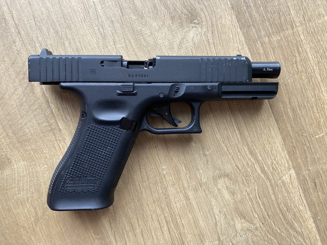 Elbląg Sprzedam pistolet wiatrówkowy firmy UMAREX na oficjalnej licencji Glocka. Wiatrówka ta to precyzyjna replika