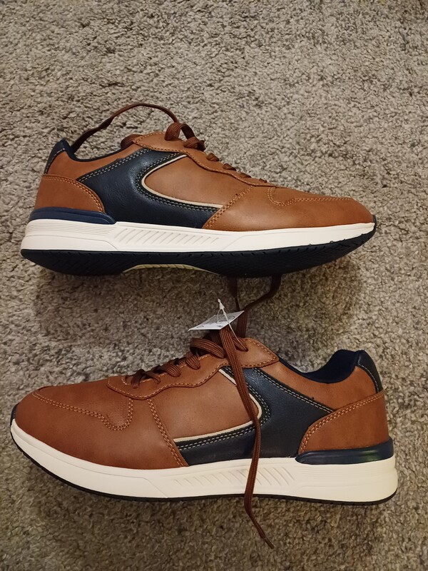 Elbląg NOWE buty rozmiar 44