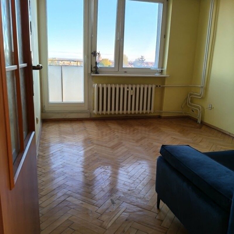 Elbląg Sprzedam mieszkanie 3-pokojowe w centrum miasta. Cena 350.000