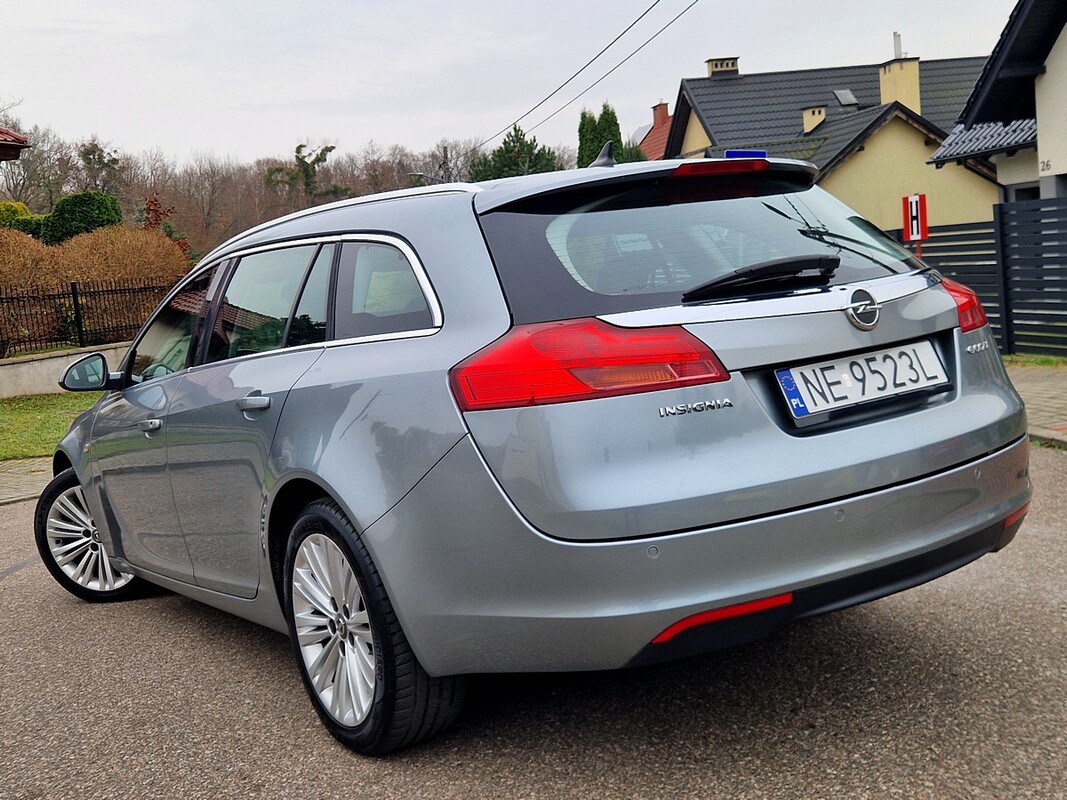 Elbląg Opel InsigniaSilnik : Benzyna 140KM179tys. km Serwis !Zarejestrowany i opłacony!