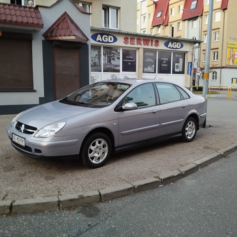 Elbląg Sprzedam Piękny Siwo - Szary Citroen C5 1.8 Benzyna
z wymienionym Rozrządem.