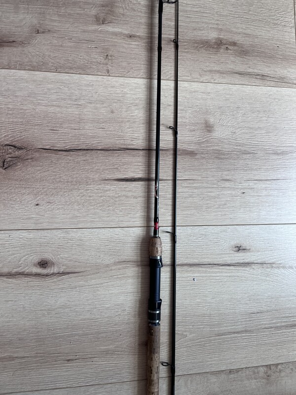 Elbląg Kołowrotek Daiwa fuego LT -3000CXH kupiony rok temu w kwietniu bardzo mało używany jak nowy łowiony małymi