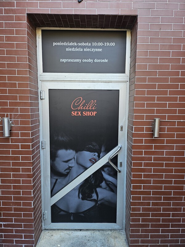 Elbląg Sprzedawca / Doradca Klienta w sklepie erotycznym (1/2 etatu) - Elbląg / 1 Maja 33, Hetmańska 5
