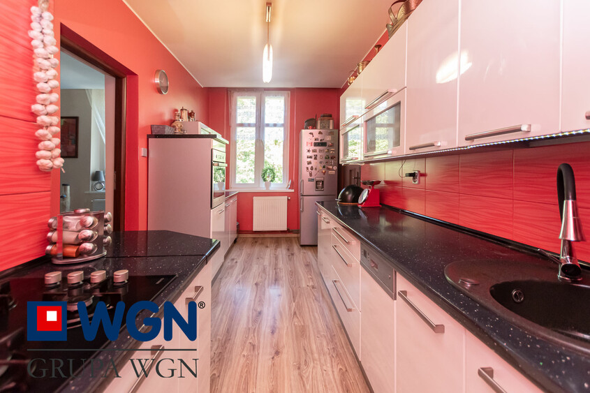 Elbląg WGN Nieruchomości oddział Elbląg prezentuje mieszkanie w centrum miasta na 2 piętrze, o powierzchni 76m2,z