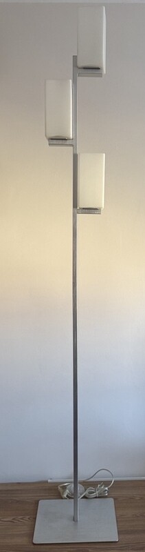 Elbląg Philips Massive
Lampa sufitowa Massive Khama (szerokość 74cm) + lampa podłogowa Massive Khama (wyskość 160cm)-