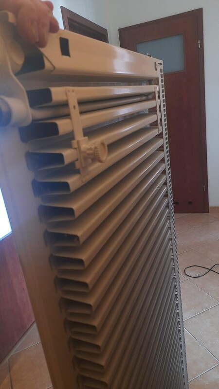 Elbląg Grzejnik stalowy Purmo CV11 o wymiarach 600x1400 mm poziomy. Moc grzewcza: 1425 W. Model z charakterystycznymi