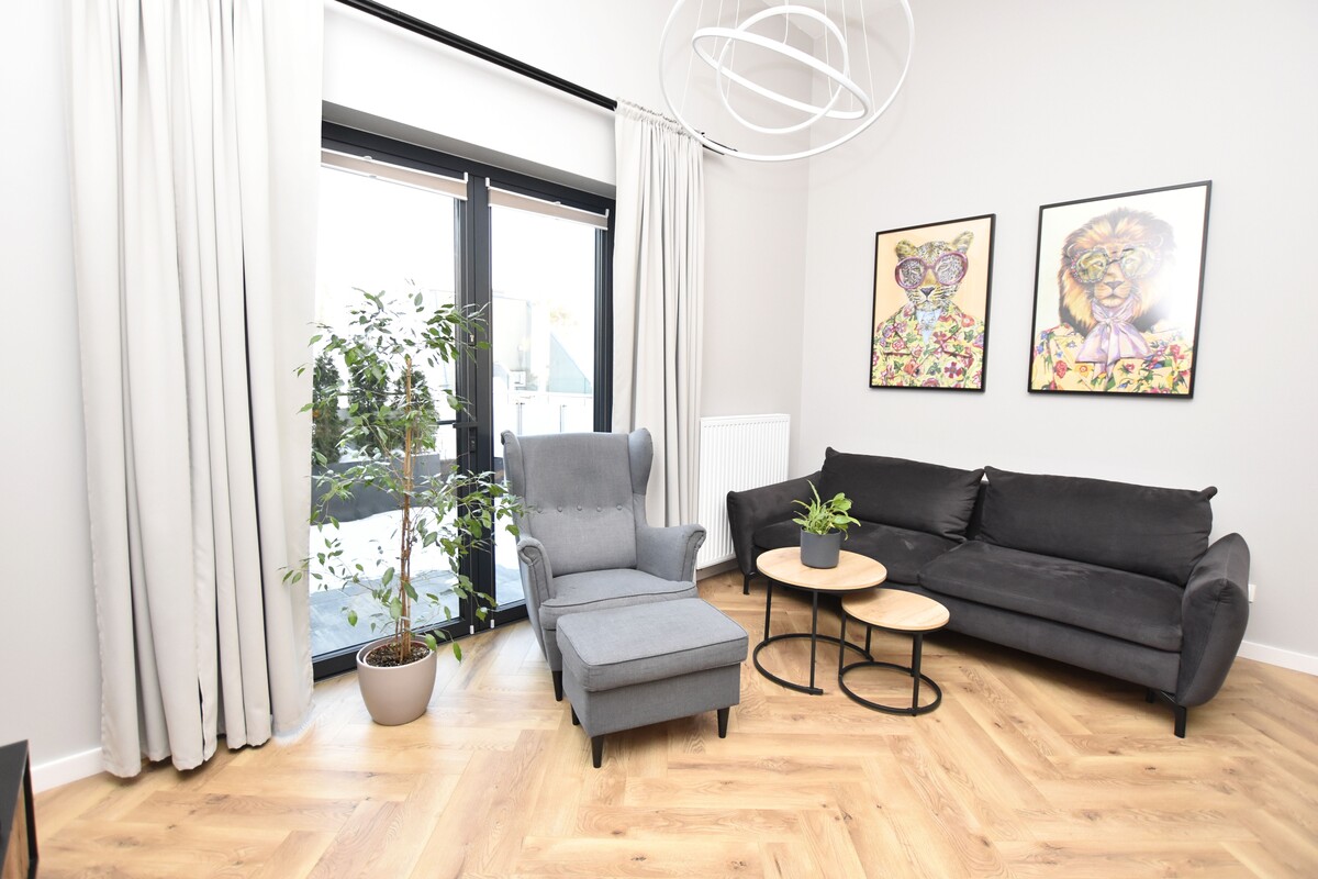 Elbląg :: Biuro nieruchomości ARKADIA ::Mieszkanie o wysokim standardzie ul. Częstochowska (Korona II)Piętro: