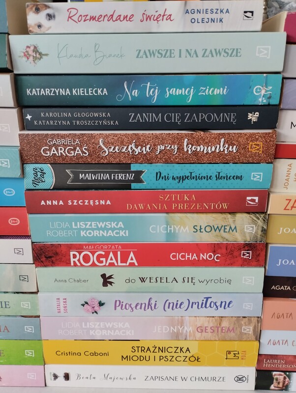 Elbląg Sprzedam książki-literatura kobieca. Cena za sztukę - 10 zł. W przypadku zakupu całości będzie rabat.