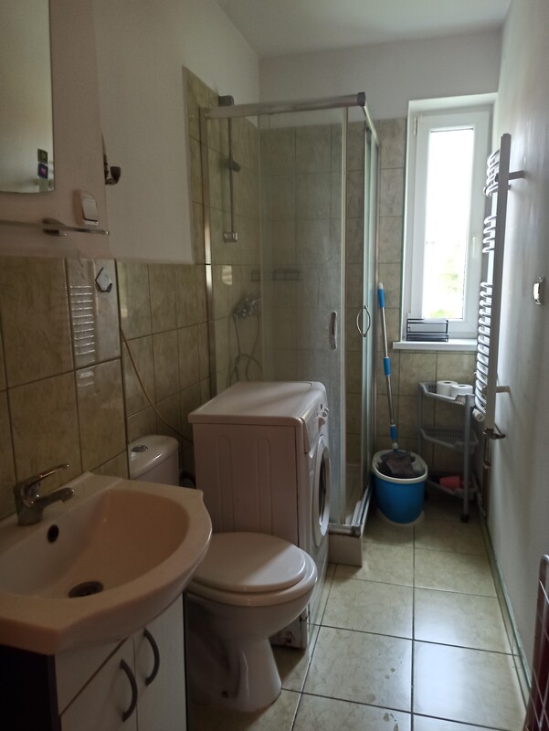 Elbląg 🏡 Wynajmę kawalerkę 28m² na 2.piętrze, w pobliżu basenu – ul. Królewiecka! 🌟1 pokój