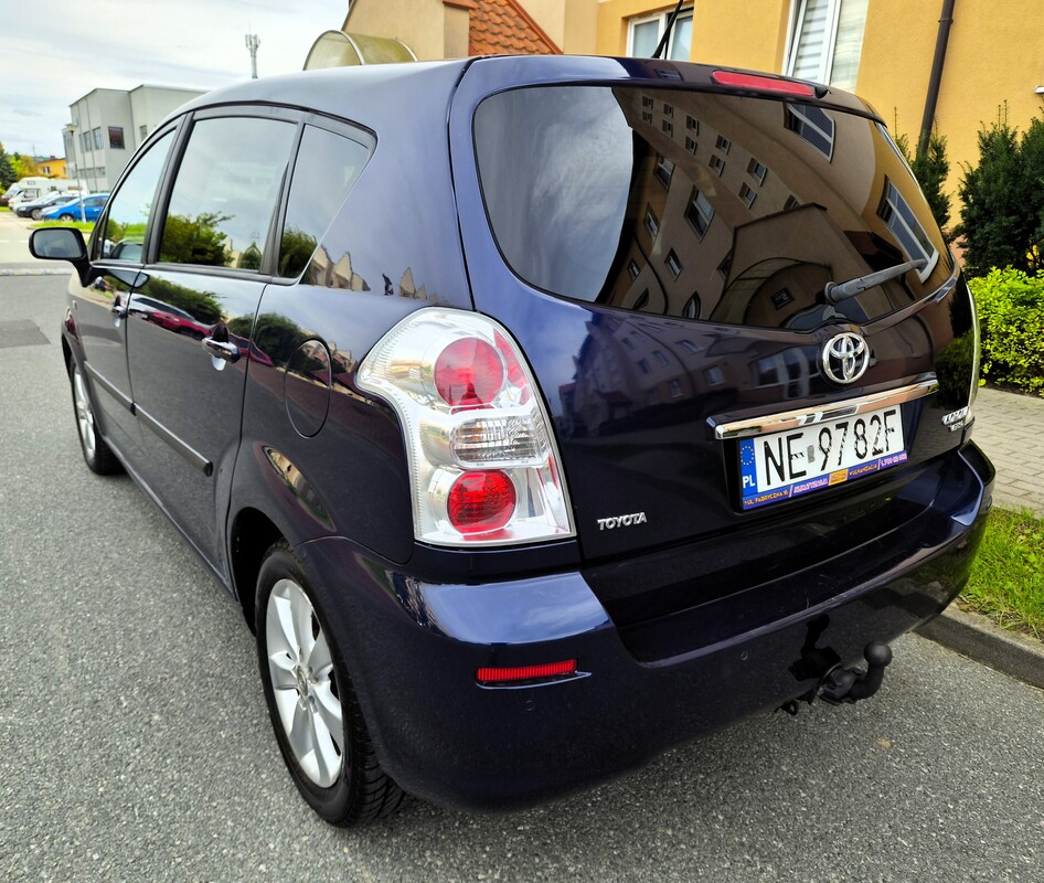 Elbląg Toyota Corolla Verso 2008Rok 1,8Benzyna 130KM 7-Mio Osobowy Automatyczna Skrzynia Elektryczne Szyby i Lusterka