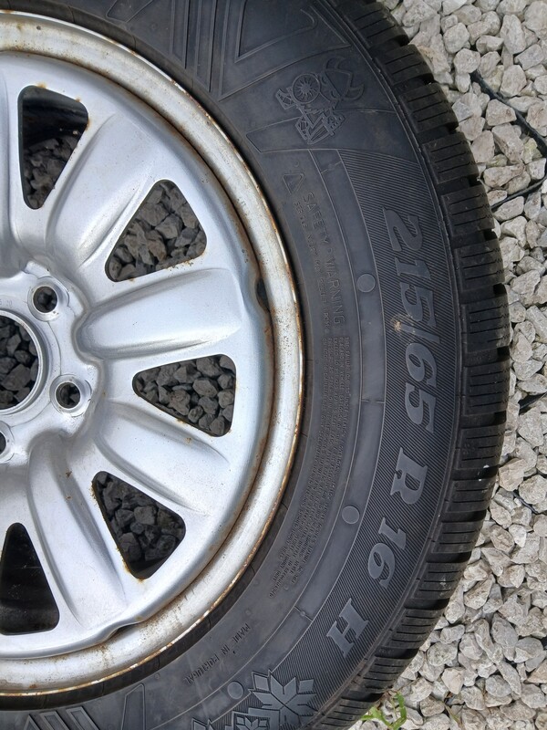 Elbląg Opony zimowe 215/65 R16 na felgach stalowych Dacia Duster
