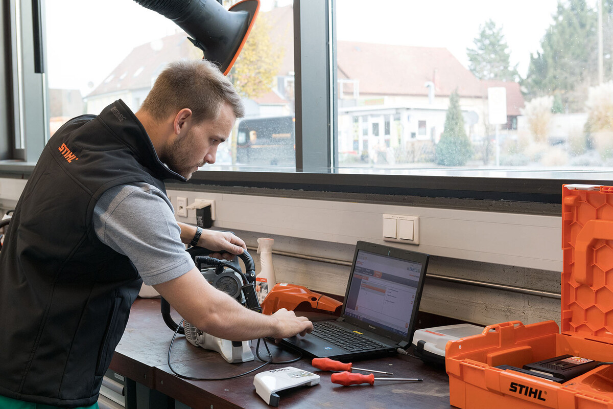 Elbląg Zadbaj o STIHL i HONDĘ przed zimą! Jesienny przegląd w autoryzowanym serwisiez 10% rabatu na części