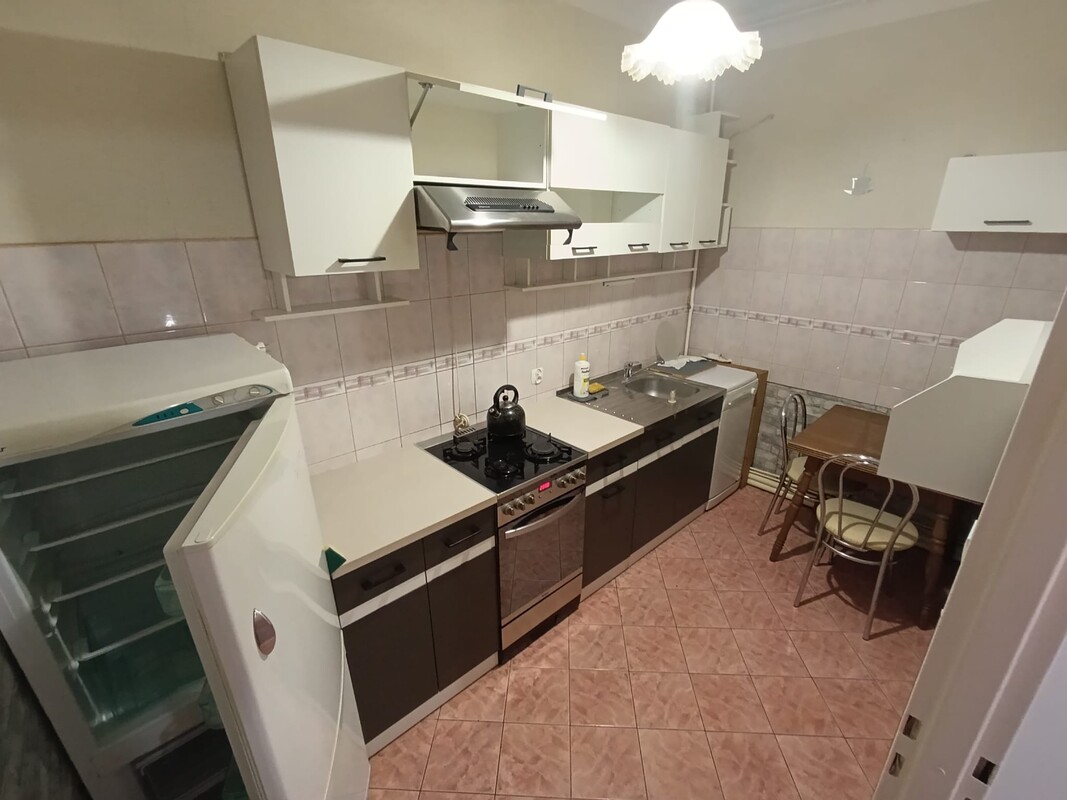 Elbląg Wynajmę 2-pokojowe mieszkanie w spokojnej dzielnicy, na parterze, z osobnym wejściem i parkingiem. Wolne