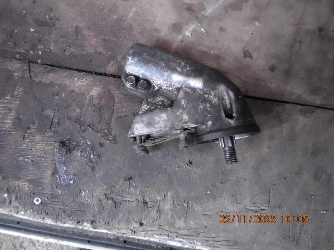 Elbląg Przekładnia kątowa do kosy spalinowej Husqvarna 240R, 245R, ID 5021109 V1Przekładnia kątowa do kosy spalinowej