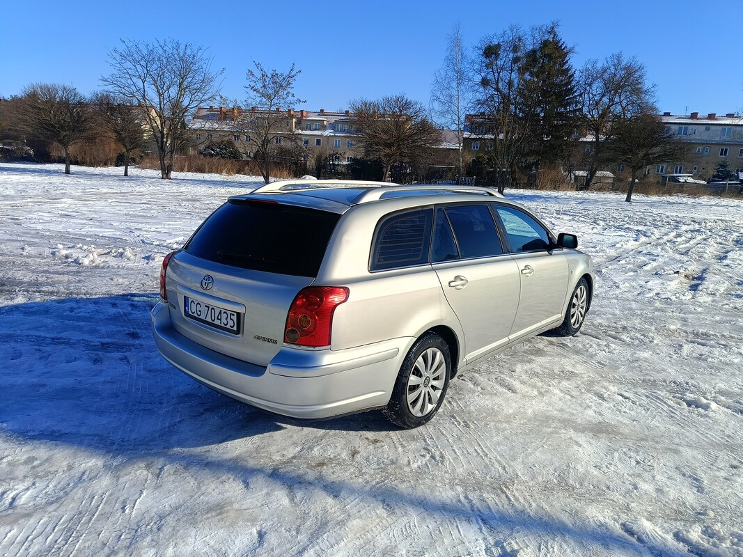 Elbląg Toyota Avensis