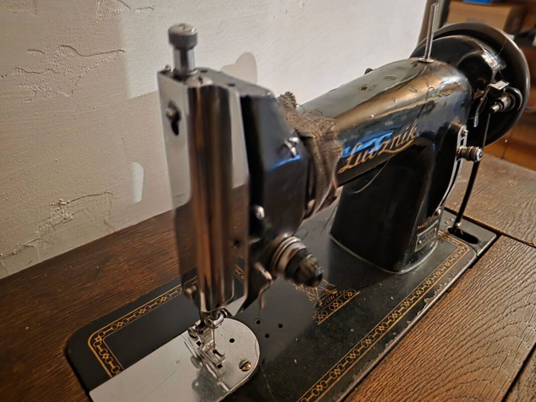 Elbląg Sprzedam maszynę. Sprawna, szyję.