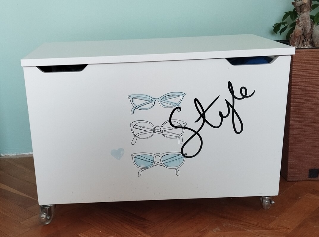 Elbląg Sprzedam meble młodzieżowe Meblik (kolekcja fashion). Meble solidne, delikatne ślady użytkowania. Cena za