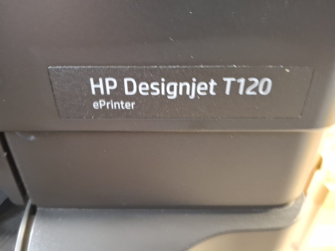 Elbląg Sprzedam używany ploter HP Designjet T120 (610mm) uszkodzony. Być może problem z głowicą drukujacą. Opis błędu