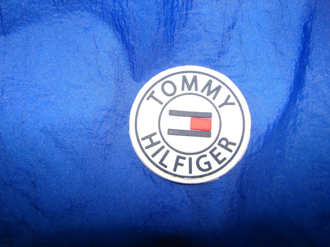 Elbląg TOMMY HILFIGER kurtka wiatrówka wodoodporna - nowa z metkami przywieziona z USA - ramiona – 39cm - paszki