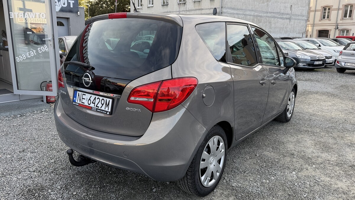 Elbląg Auto Leew LEWANDOWSKI Kupujemy i Sprzedajemy tylko dobre auta Za auta z Polskiego Salonu Płacimy Najwięcej OPEL