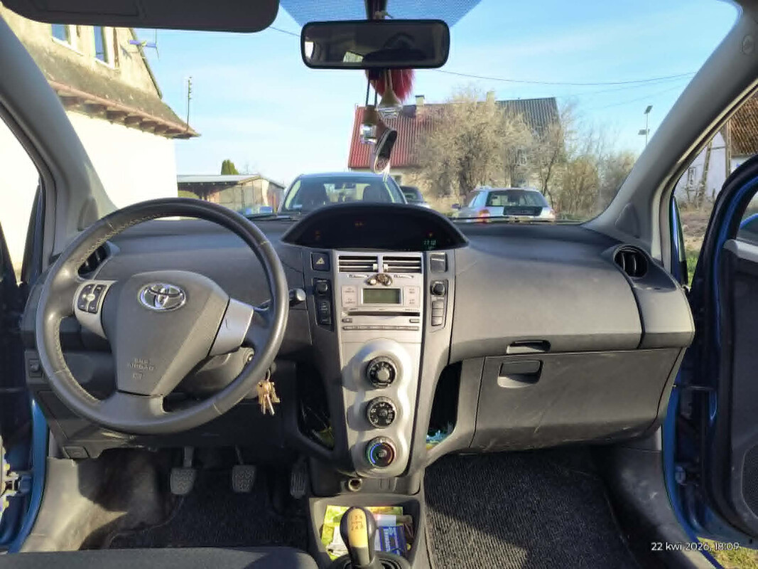 Elbląg Sprzedam Toyotę Yaris2008 stan techniczny dobry zadbany jeździła ostatnie kilka lat kobieta Dane pojazdu
