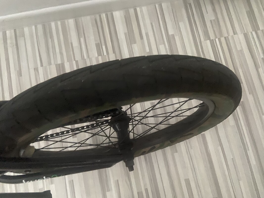 Elbląg Dziecięcy lub Młodzieżowy
Sprzedam solidny BMX Kush 2+ 20, idealny do trików, skateparku i jazdy street. Rower
