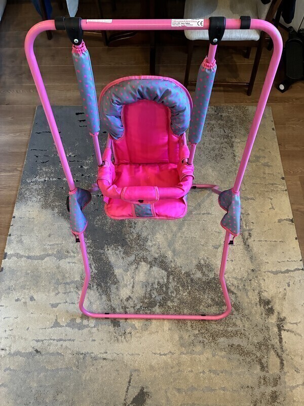 Elbląg Sprzedam praktycznie nową huśtawkę dla dziecka od 12-36 miesięca. Idealna do pokoju lub ogrodu. Cena sklepowa