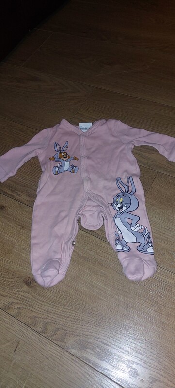 Elbląg Sprzedam rzeczy widoczne na zdjęciach.
Każda sztuka ubranek dziecięcych 5 zł. Mam tego duuuzo więcej. W razie