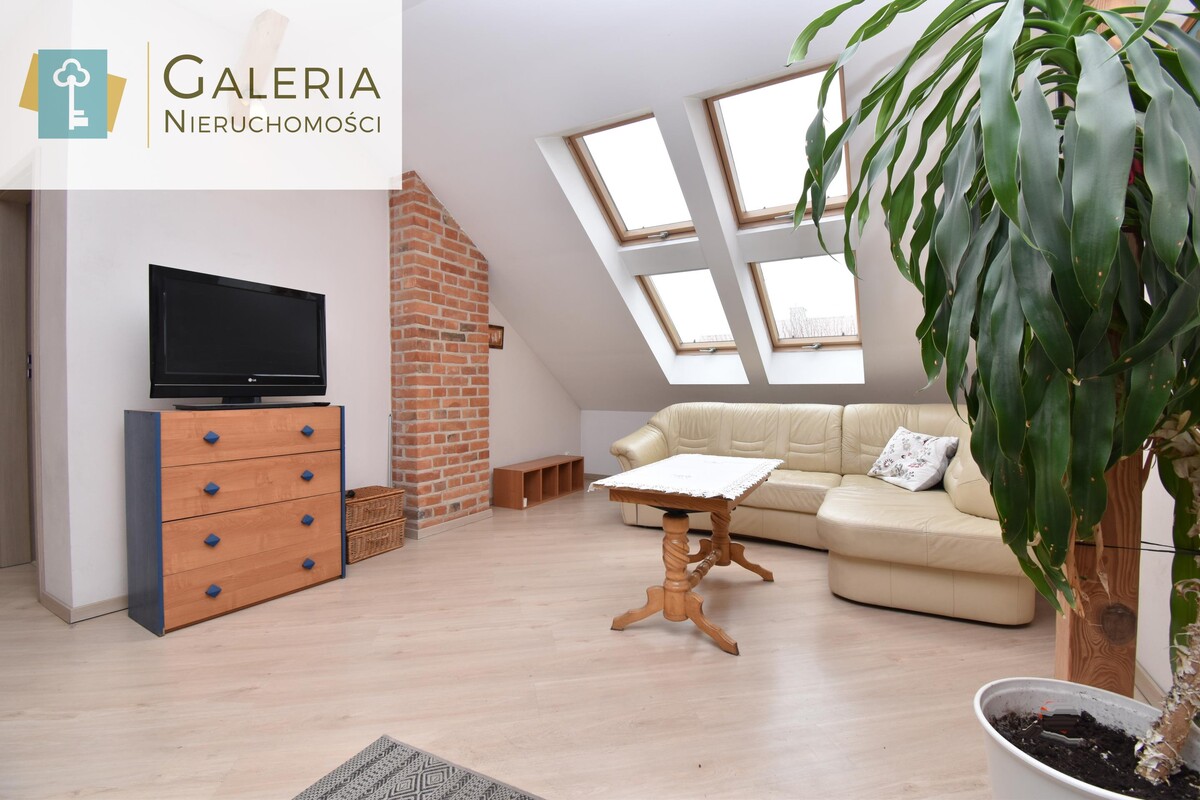 Elbląg GALERIA NIERUCHOMOŚCIZ pasji i miłości do nieruchomościNa sprzedaż: Duże, jasne mieszkanie z duszą i pięknym