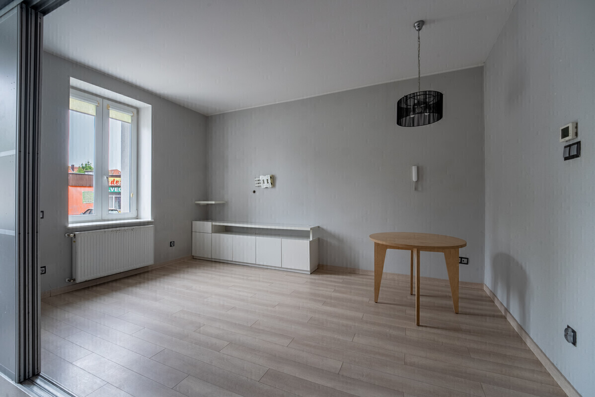 Elbląg WGN Nieruchomości Oddział Elbląg prezentuje 2 pokoje | 51,3 m² | po remoncie | parter | piwnica 11 m² |