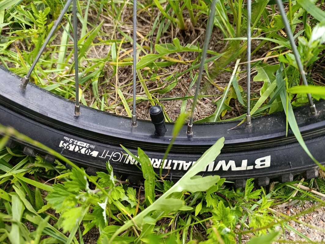 Elbląg Rower dziecięcy 20 ROCKRIDER ST 500
Witam, mam do sprzedania rower dla dziecka rozmiar 20, stan bardzo dobry,